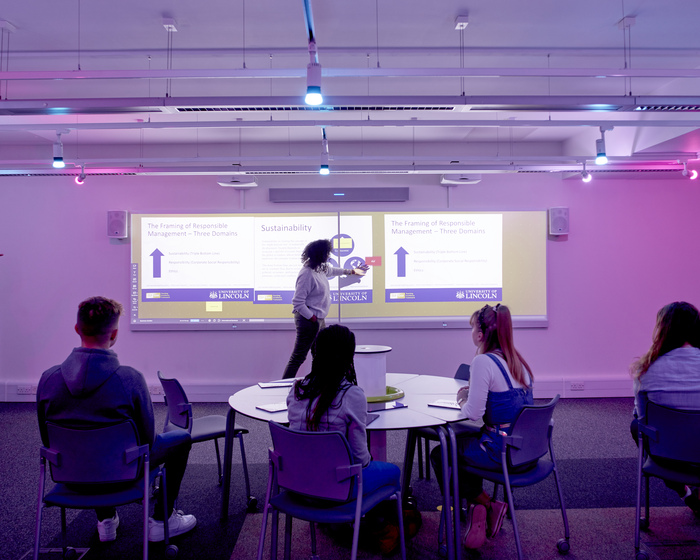 A seminar taking place in on of the University's seminar rooms