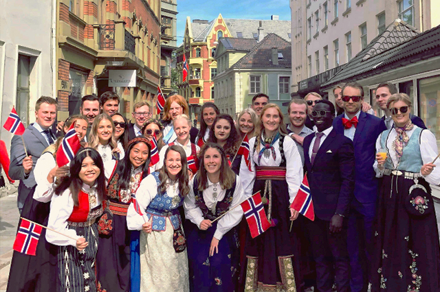 Elizabeth Gray and a group of friends in Norway
