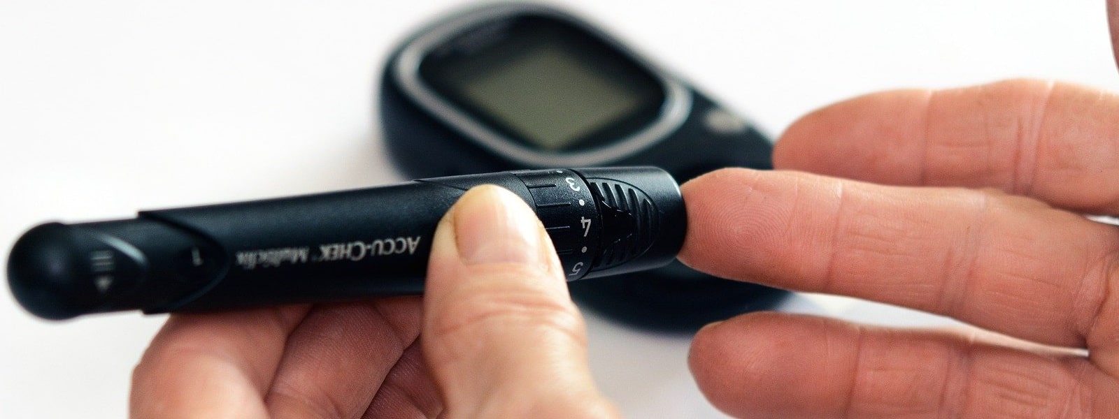 Device checking sugar levels in blood